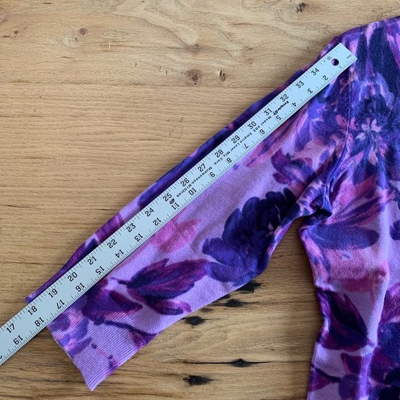 Isaac Mizrahi Floral Cardigan‎ Sweater 3/4 Sleeve Purple Women’s Medium Preloved - Picture 7 of 8